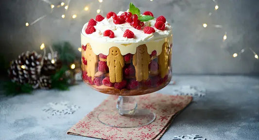 AGA recept: Klassieke Trifle met gingerbread poppetjes